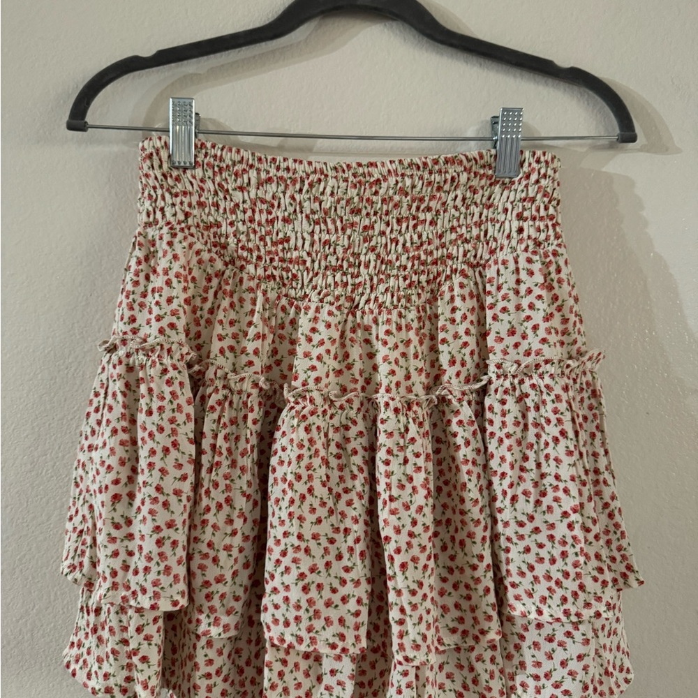 Pink/red floral ruffle mini skirt with shorts
